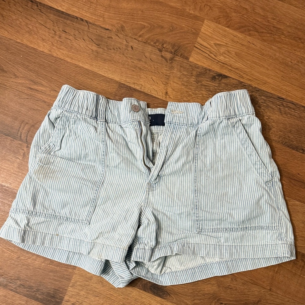 GAP Striped Women's Shorts